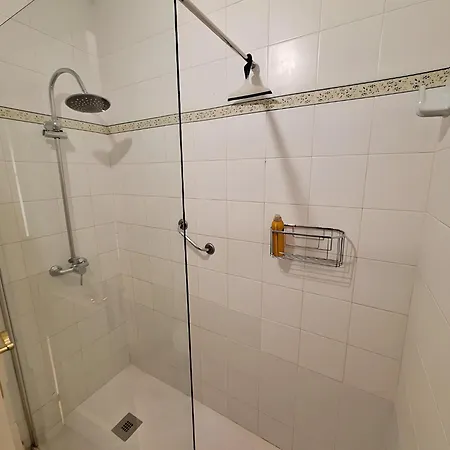 Dom wakacyjny Gorgeous 2br Apt. W/ Mountain View Puerto Banus Marbella