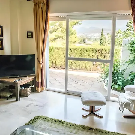 Gorgeous 2br Apt. W/ Mountain View Puerto Banus Holiday home
