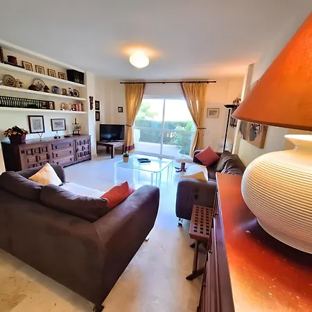 Gorgeous 2br Apt. W/ Mountain View Puerto Banus Holiday home *