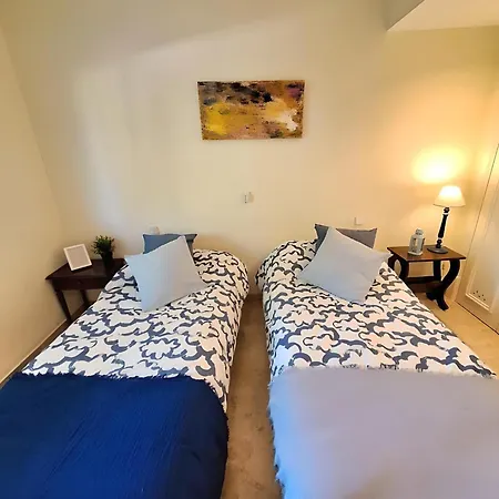 Gorgeous 2br Apt. W/ Mountain View Puerto Banus Holiday home *