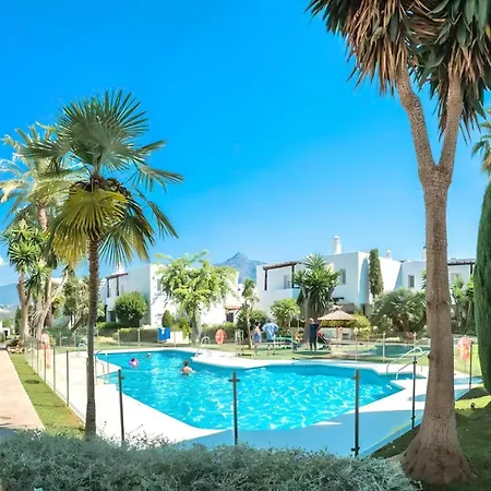 Holiday home Gorgeous 2br Apt. W/ Mountain View Puerto Banus *
