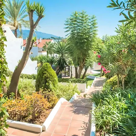 Gorgeous 2br Apt. W/ Mountain View Puerto Banus Holiday home *
